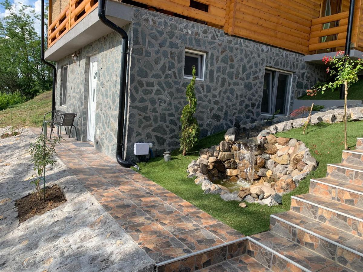 Boja Zalaska - Kameni Apartman Jagodina Exterior photo