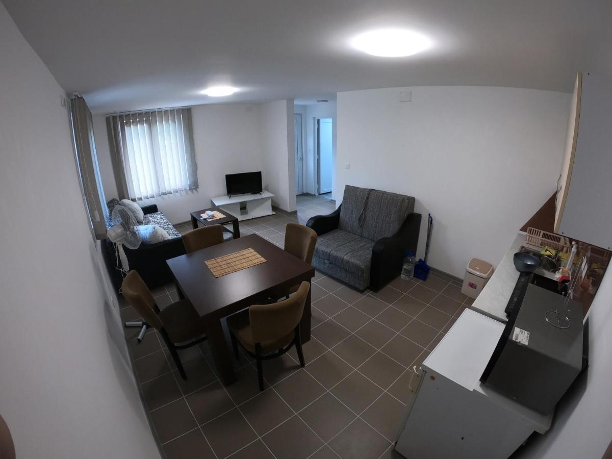 Boja Zalaska - Kameni Apartman Jagodina Exterior photo